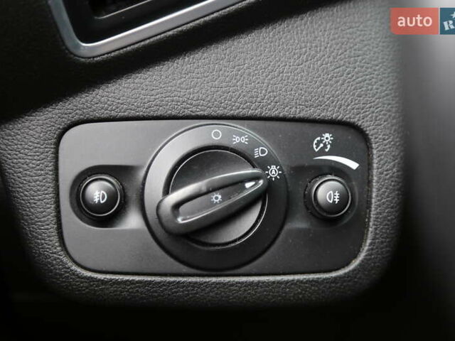 Коричневый Форд Куга, объемом двигателя 2 л и пробегом 107 тыс. км за 13200 $, фото 23 на Automoto.ua