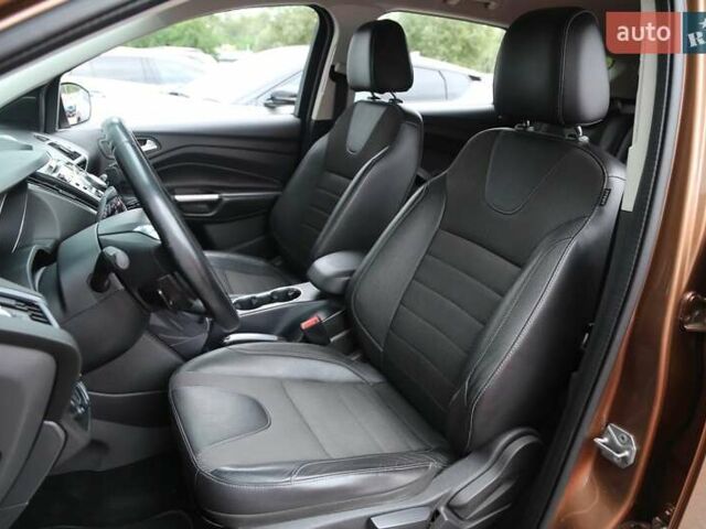 Коричневый Форд Куга, объемом двигателя 2 л и пробегом 107 тыс. км за 13200 $, фото 8 на Automoto.ua