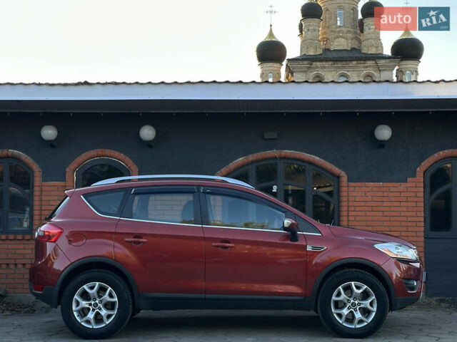 Красный Форд Куга, объемом двигателя 2.52 л и пробегом 144 тыс. км за 10999 $, фото 13 на Automoto.ua