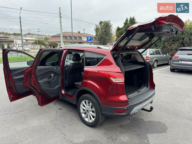 Красный Форд Куга, объемом двигателя 2 л и пробегом 251 тыс. км за 13800 $, фото 14 на Automoto.ua