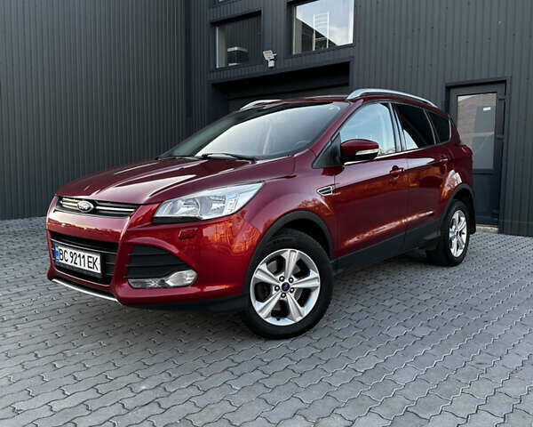 Красный Форд Куга, объемом двигателя 2 л и пробегом 169 тыс. км за 13555 $, фото 104 на Automoto.ua