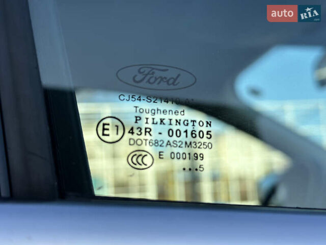 Красный Форд Куга, объемом двигателя 2 л и пробегом 169 тыс. км за 13555 $, фото 30 на Automoto.ua