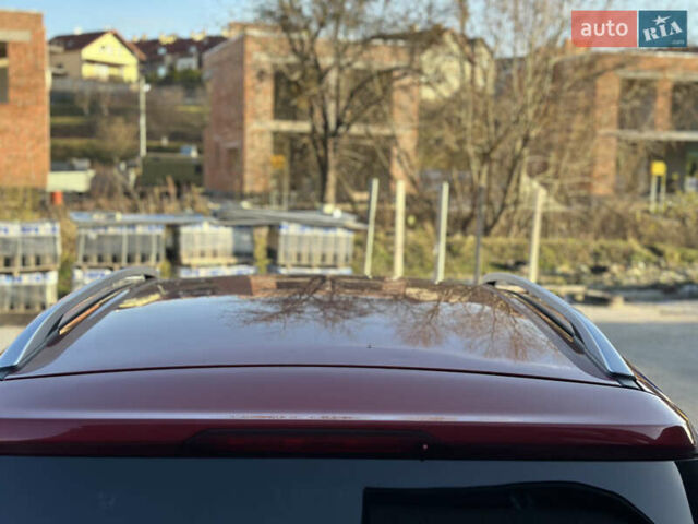 Красный Форд Куга, объемом двигателя 2 л и пробегом 169 тыс. км за 13555 $, фото 97 на Automoto.ua