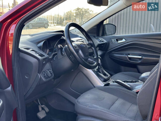 Красный Форд Куга, объемом двигателя 2 л и пробегом 169 тыс. км за 13555 $, фото 32 на Automoto.ua