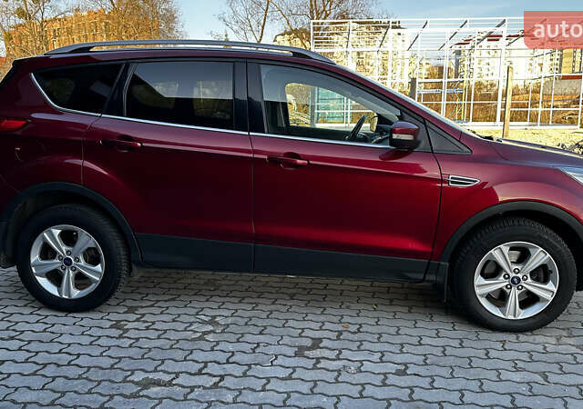 Красный Форд Куга, объемом двигателя 2 л и пробегом 169 тыс. км за 13555 $, фото 11 на Automoto.ua