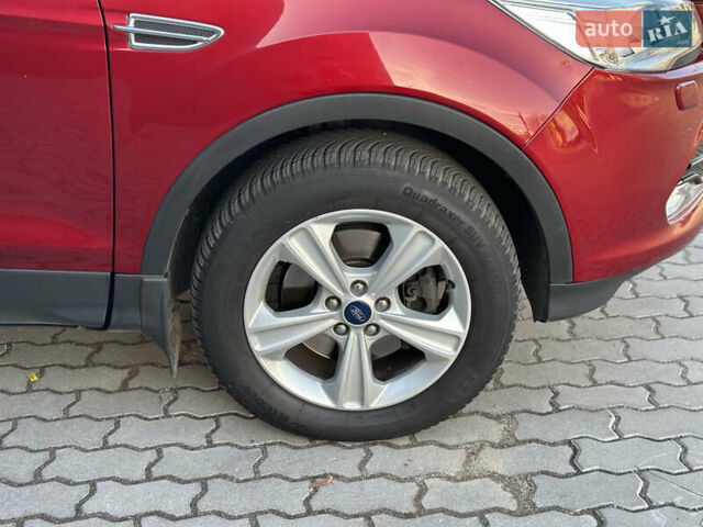 Красный Форд Куга, объемом двигателя 2 л и пробегом 169 тыс. км за 13555 $, фото 74 на Automoto.ua