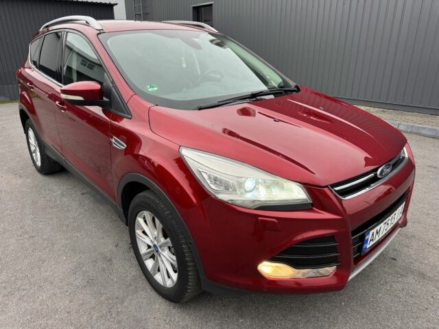 Червоний Форд Куга, об'ємом двигуна 2 л та пробігом 251 тис. км за 13800 $, фото 2 на Automoto.ua