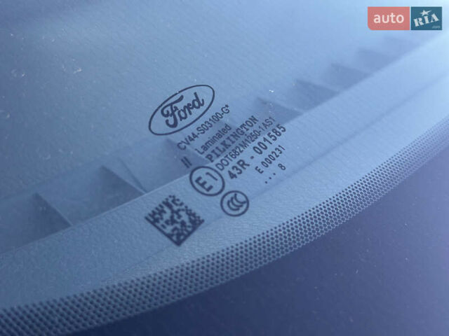 Красный Форд Куга, объемом двигателя 2 л и пробегом 169 тыс. км за 13555 $, фото 33 на Automoto.ua
