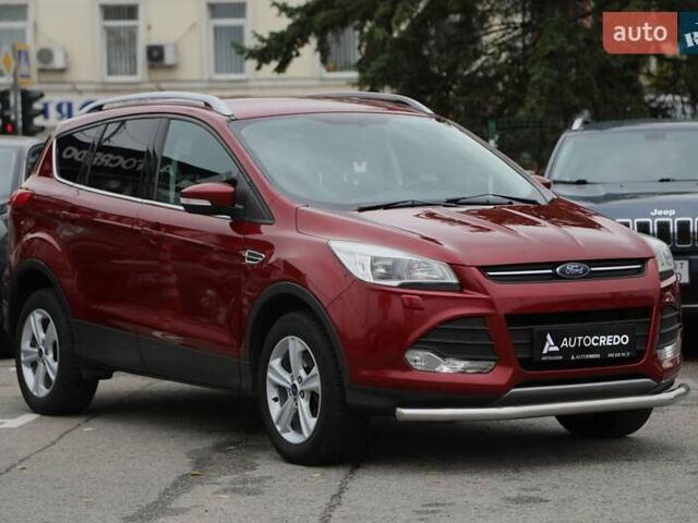 Форд Куга 2015 в Харькове на Automoto.ua Красный Форд Куга, объемом двигателя 2 л и пробегом 146 тыс. км за 15000 $, фото 2 на Automoto.ua
