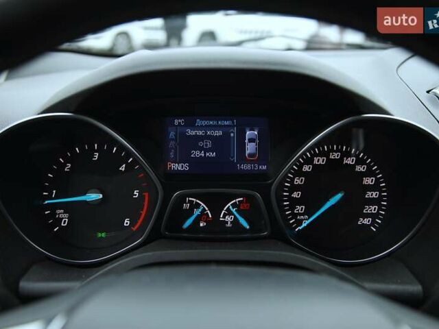 Форд Куга 2015 в Харькове на Automoto.ua Красный Форд Куга, объемом двигателя 2 л и пробегом 146 тыс. км за 15000 $, фото 14 на Automoto.ua