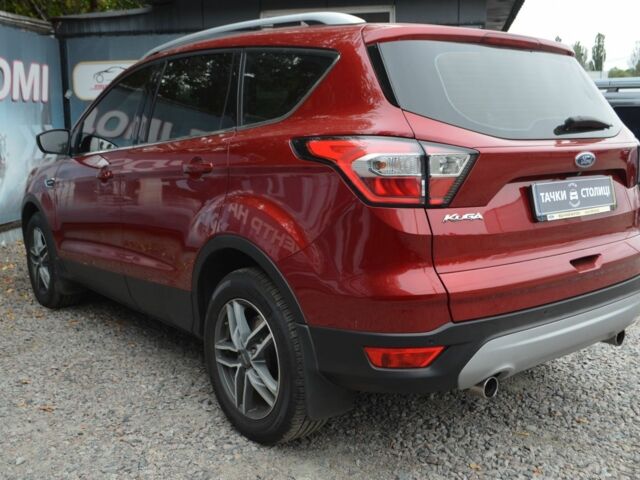 Красный Форд Куга, объемом двигателя 0 л и пробегом 137 тыс. км за 16000 $, фото 3 на Automoto.ua