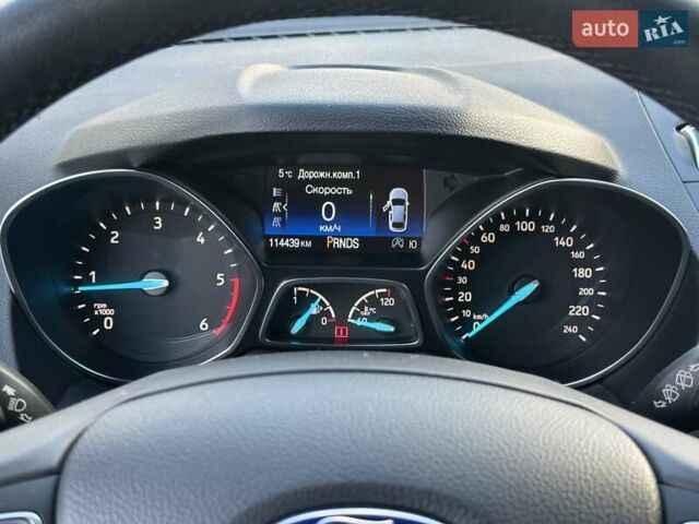 Червоний Форд Куга, об'ємом двигуна 2 л та пробігом 115 тис. км за 18990 $, фото 24 на Automoto.ua