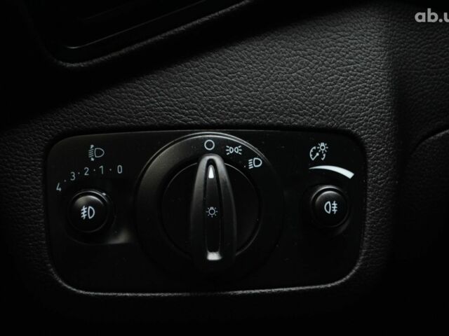 Красный Форд Куга, объемом двигателя 0 л и пробегом 137 тыс. км за 16000 $, фото 12 на Automoto.ua