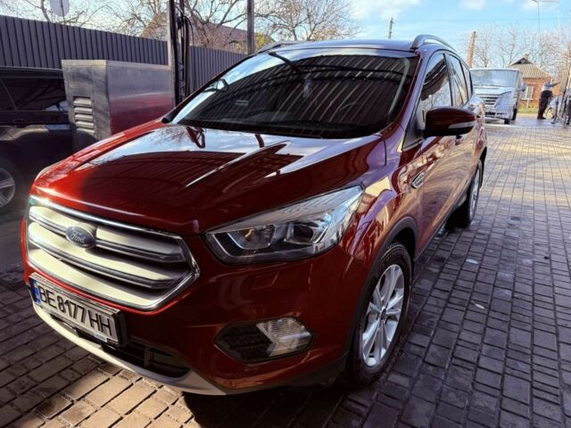 Красный Форд Куга, объемом двигателя 1.5 л и пробегом 74 тыс. км за 19000 $, фото 3 на Automoto.ua