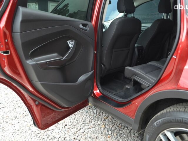 Красный Форд Куга, объемом двигателя 0 л и пробегом 137 тыс. км за 16000 $, фото 16 на Automoto.ua