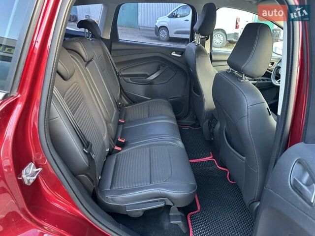 Червоний Форд Куга, об'ємом двигуна 2 л та пробігом 115 тис. км за 18990 $, фото 33 на Automoto.ua