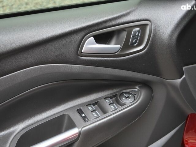 Красный Форд Куга, объемом двигателя 0 л и пробегом 137 тыс. км за 16000 $, фото 14 на Automoto.ua