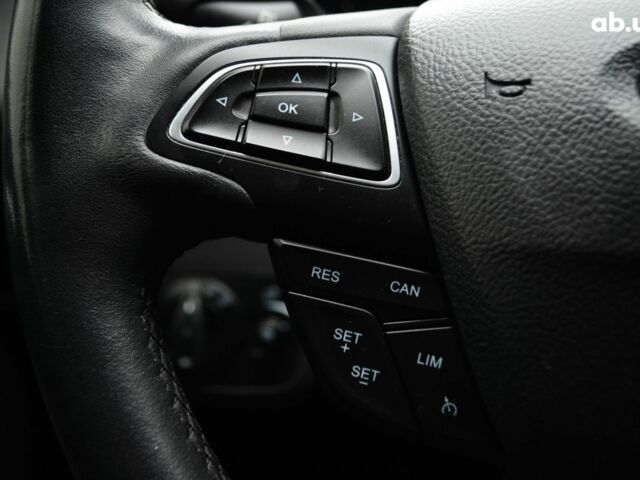 Красный Форд Куга, объемом двигателя 0 л и пробегом 137 тыс. км за 16000 $, фото 11 на Automoto.ua