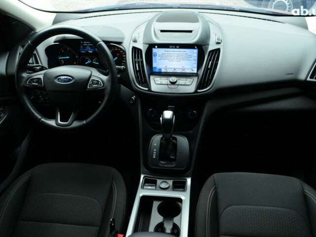 Красный Форд Куга, объемом двигателя 0 л и пробегом 137 тыс. км за 16000 $, фото 8 на Automoto.ua