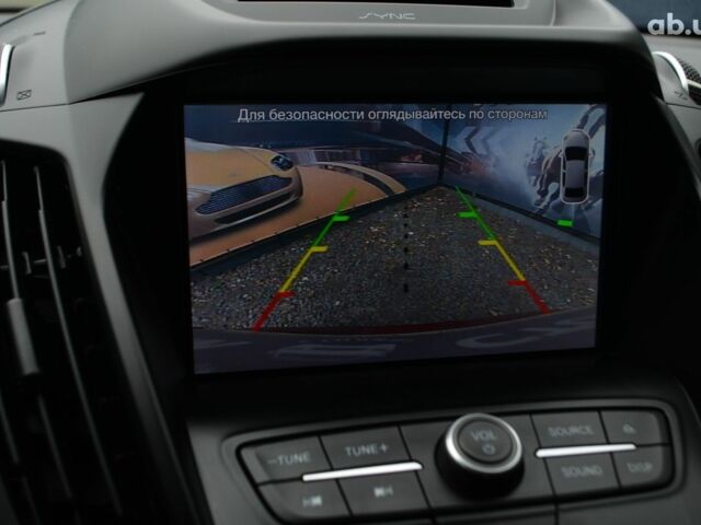 Красный Форд Куга, объемом двигателя 0 л и пробегом 137 тыс. км за 16000 $, фото 10 на Automoto.ua