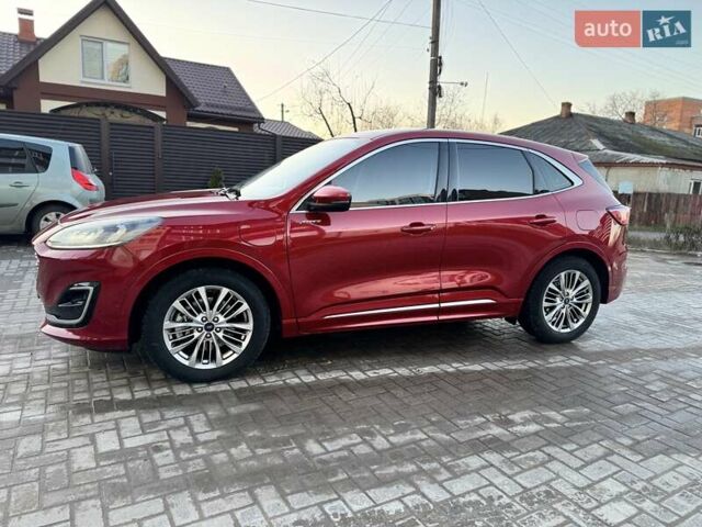 Красный Форд Куга, объемом двигателя 2.49 л и пробегом 137 тыс. км за 26200 $, фото 4 на Automoto.ua