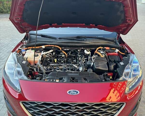 Красный Форд Куга, объемом двигателя 2.49 л и пробегом 137 тыс. км за 26200 $, фото 22 на Automoto.ua