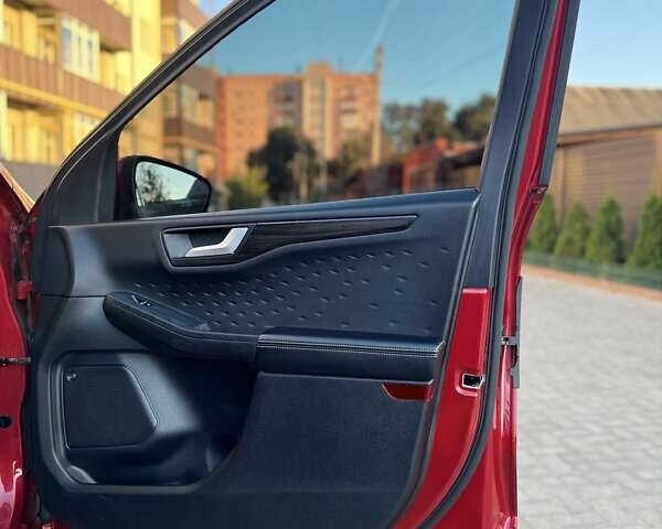 Червоний Форд Куга, об'ємом двигуна 2.49 л та пробігом 135 тис. км за 28900 $, фото 27 на Automoto.ua