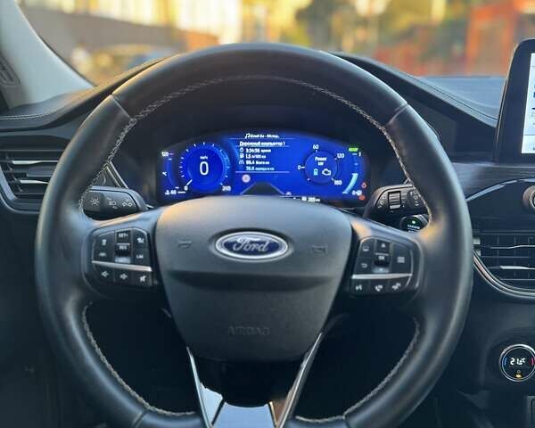 Червоний Форд Куга, об'ємом двигуна 2.49 л та пробігом 135 тис. км за 28900 $, фото 18 на Automoto.ua