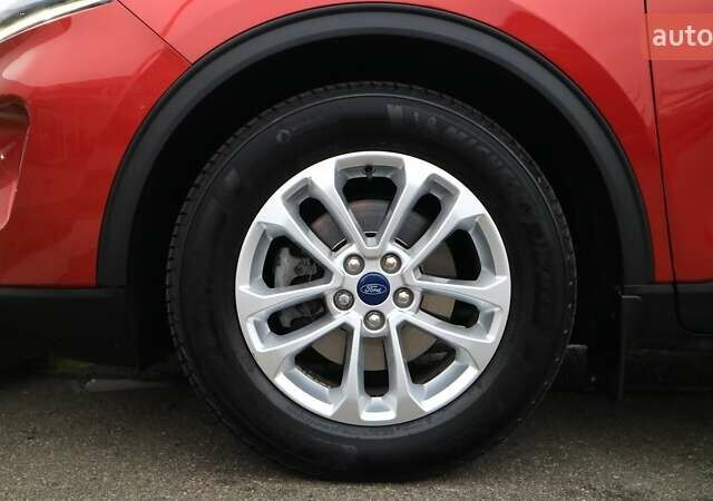 Красный Форд Куга, объемом двигателя 1.5 л и пробегом 48 тыс. км за 21190 $, фото 10 на Automoto.ua