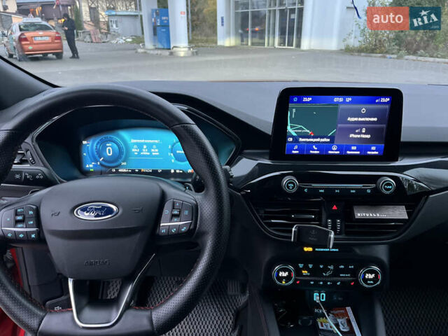 Форд Куга 2021 у Хмельницькому на Automoto.ua Червоний Форд Куга, об'ємом двигуна 1.5 л та пробігом 49 тис. км за 24700 $, фото 6 на Automoto.ua