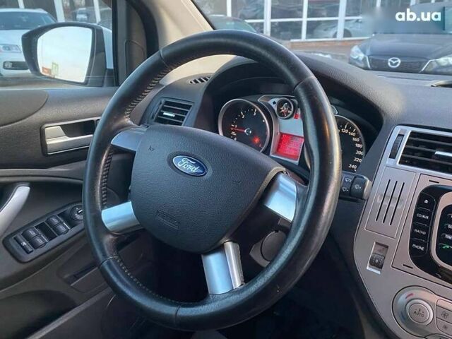 Форд Куга, объемом двигателя 2 л и пробегом 181 тыс. км за 10200 $, фото 13 на Automoto.ua