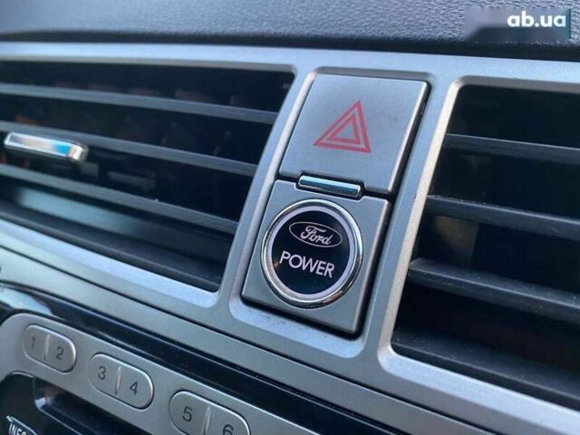 Форд Куга, объемом двигателя 2 л и пробегом 181 тыс. км за 10200 $, фото 16 на Automoto.ua