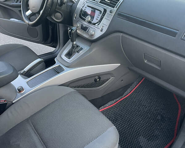 Форд Куга, объемом двигателя 2.52 л и пробегом 182 тыс. км за 9990 $, фото 3 на Automoto.ua