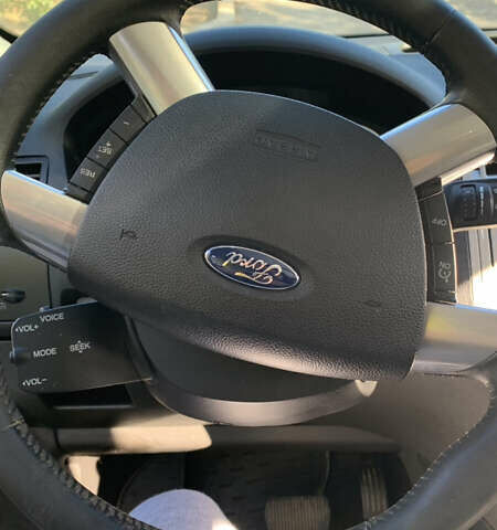 Форд Куга, объемом двигателя 2 л и пробегом 246 тыс. км за 10200 $, фото 8 на Automoto.ua