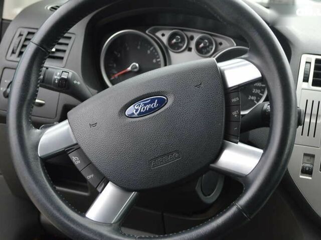 Форд Куга, объемом двигателя 2.5 л и пробегом 122 тыс. км за 12000 $, фото 12 на Automoto.ua