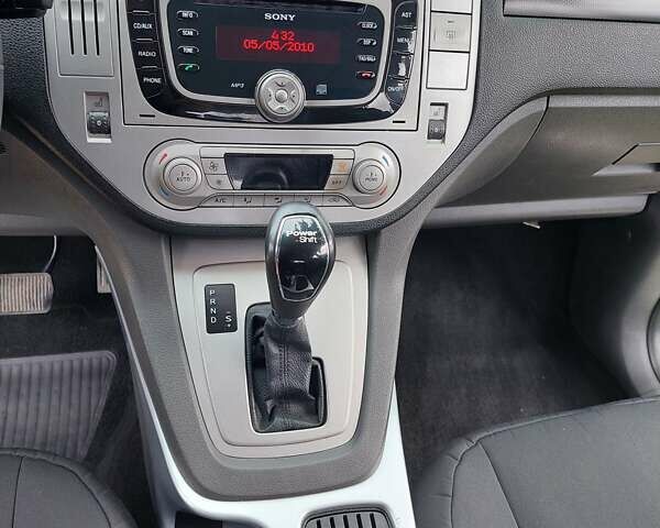 Форд Куга, объемом двигателя 2 л и пробегом 180 тыс. км за 12000 $, фото 22 на Automoto.ua