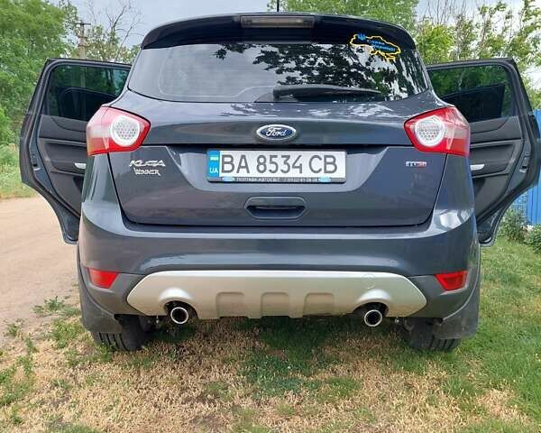 Форд Куга, объемом двигателя 2 л и пробегом 180 тыс. км за 12000 $, фото 27 на Automoto.ua