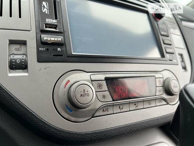 Форд Куга, объемом двигателя 2 л и пробегом 155 тыс. км за 8800 $, фото 28 на Automoto.ua