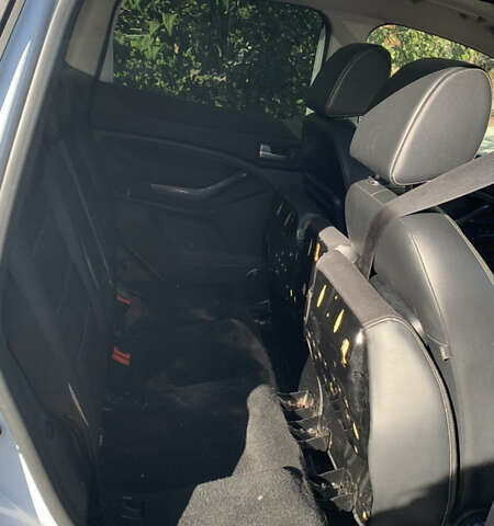 Форд Куга, объемом двигателя 2 л и пробегом 246 тыс. км за 10200 $, фото 15 на Automoto.ua