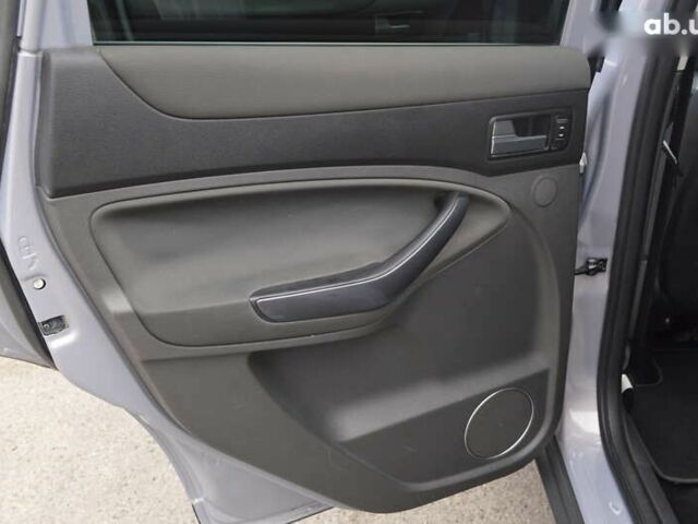 Форд Куга, объемом двигателя 2.5 л и пробегом 122 тыс. км за 12000 $, фото 16 на Automoto.ua