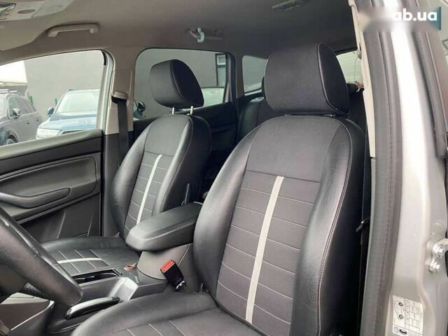 Форд Куга, объемом двигателя 2 л и пробегом 200 тыс. км за 9450 $, фото 22 на Automoto.ua