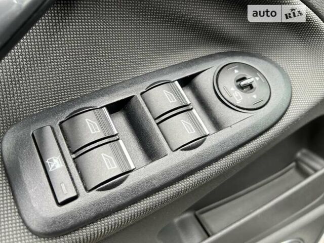 Форд Куга, объемом двигателя 2 л и пробегом 155 тыс. км за 8800 $, фото 25 на Automoto.ua