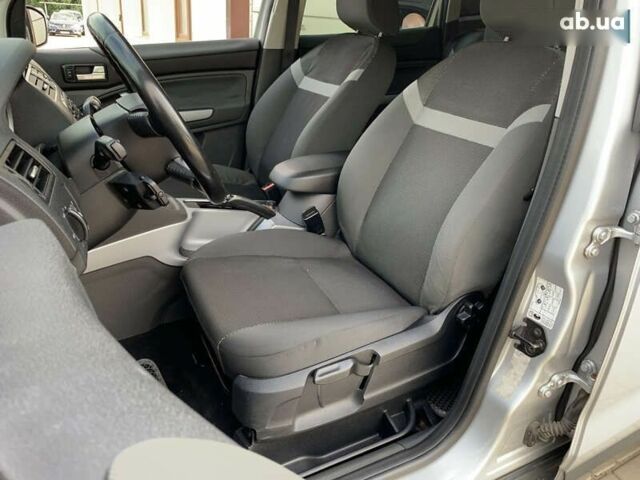 Форд Куга, объемом двигателя 0 л и пробегом 285 тыс. км за 10000 $, фото 24 на Automoto.ua