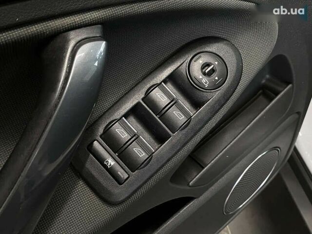 Форд Куга, объемом двигателя 2 л и пробегом 246 тыс. км за 11490 $, фото 19 на Automoto.ua
