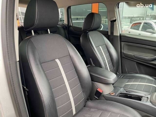 Форд Куга, объемом двигателя 2 л и пробегом 200 тыс. км за 9450 $, фото 28 на Automoto.ua