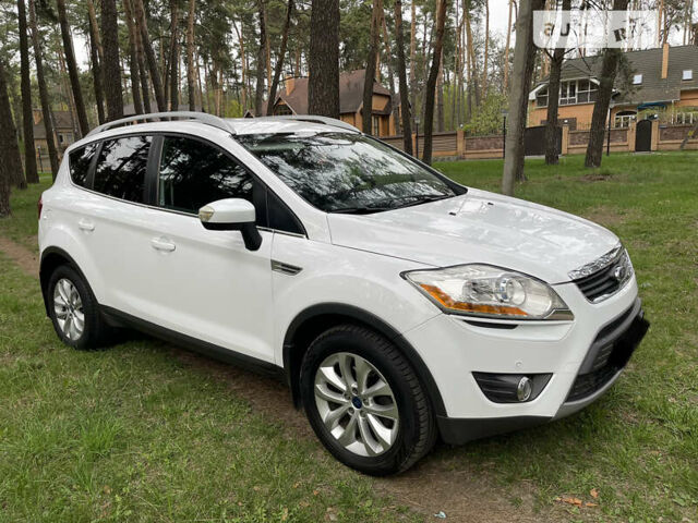 Форд Куга, объемом двигателя 2 л и пробегом 119 тыс. км за 12600 $, фото 4 на Automoto.ua