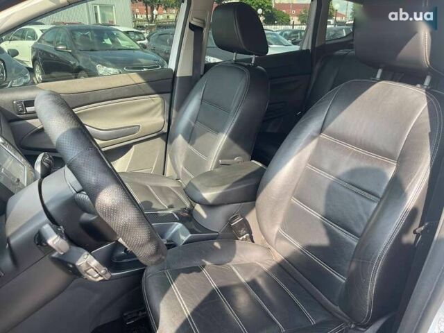 Форд Куга, объемом двигателя 2 л и пробегом 206 тыс. км за 9790 $, фото 21 на Automoto.ua