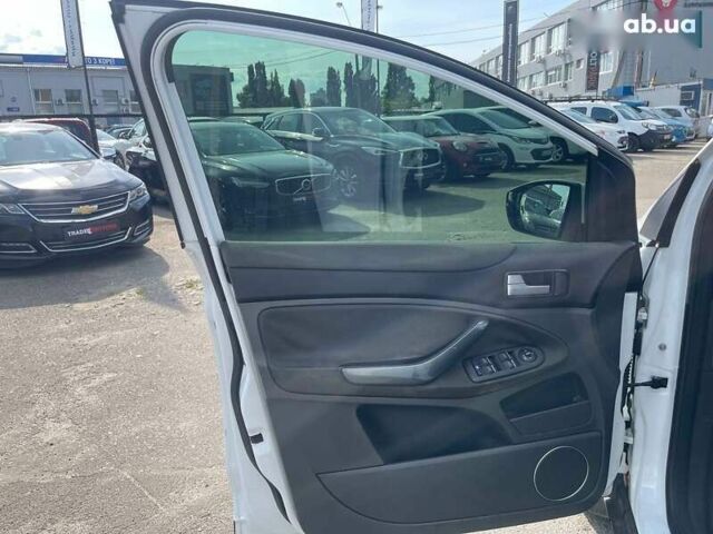 Форд Куга, объемом двигателя 2 л и пробегом 206 тыс. км за 9790 $, фото 16 на Automoto.ua