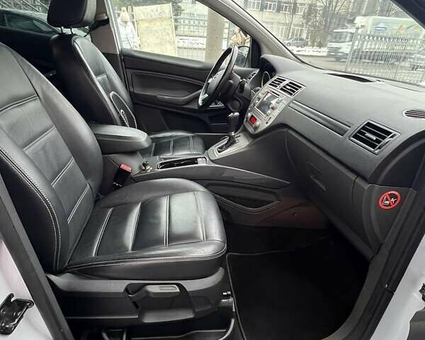 Форд Куга, об'ємом двигуна 2 л та пробігом 160 тис. км за 10000 $, фото 2 на Automoto.ua