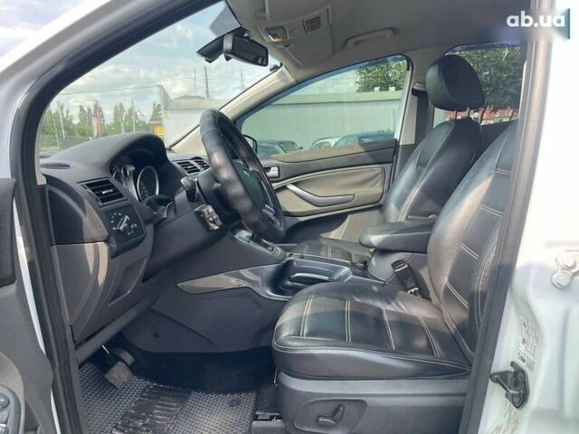 Форд Куга, объемом двигателя 2 л и пробегом 206 тыс. км за 9790 $, фото 19 на Automoto.ua